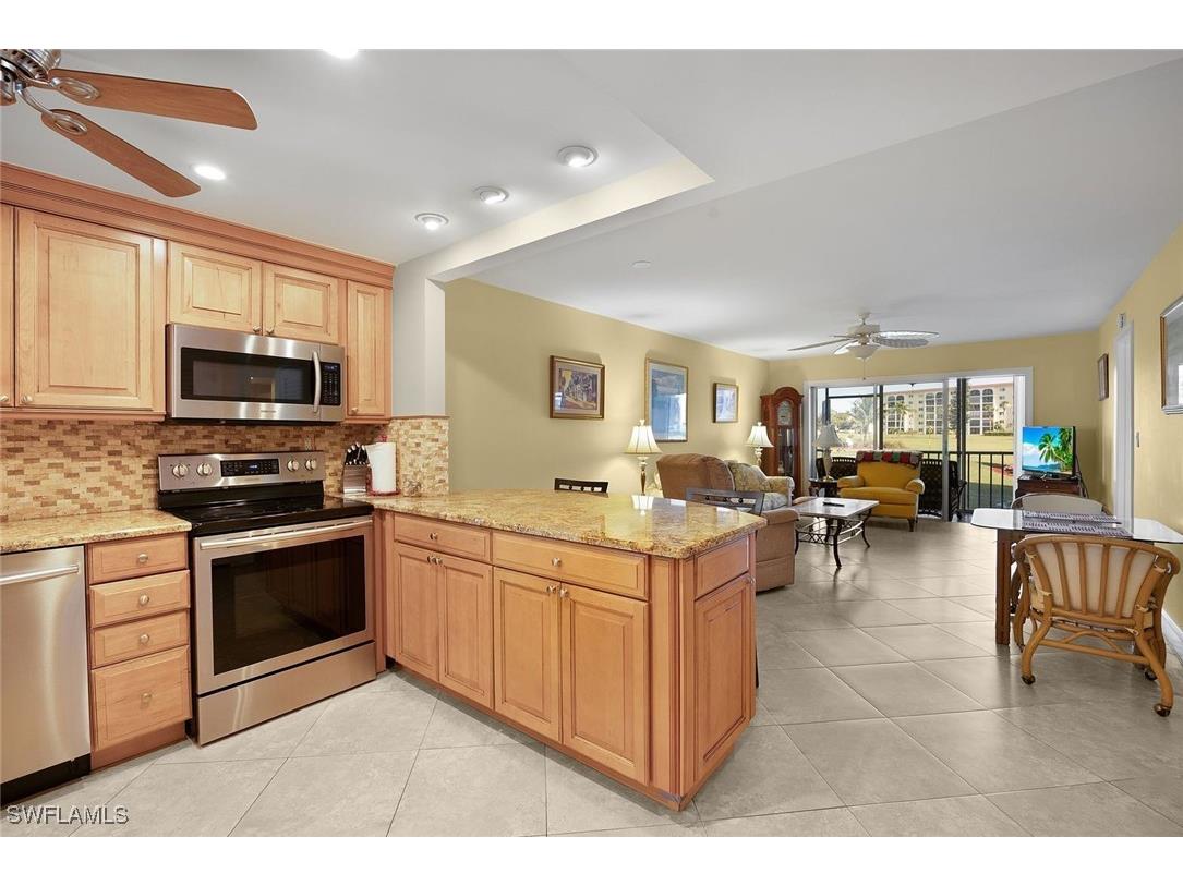 41 High Point Circle S #107 Naples FL 34103 226001130 image1