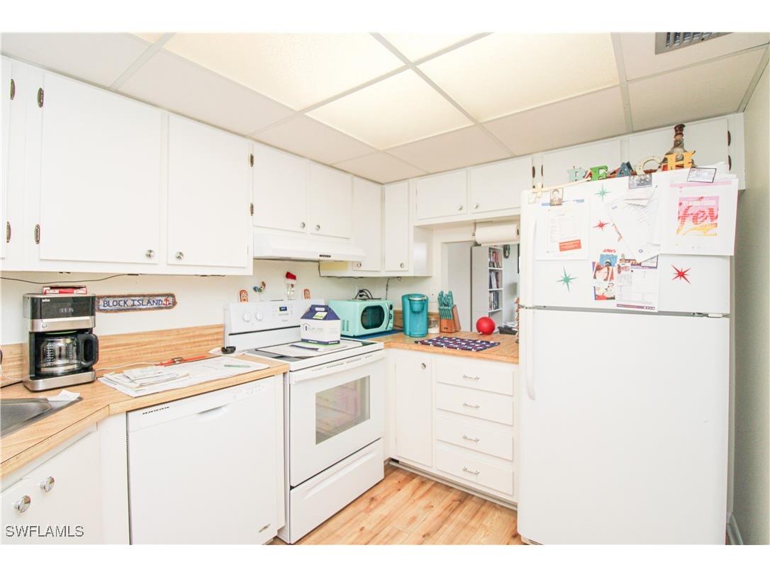 41 High Point Circle S #303 Naples FL 34103 225080326 image10