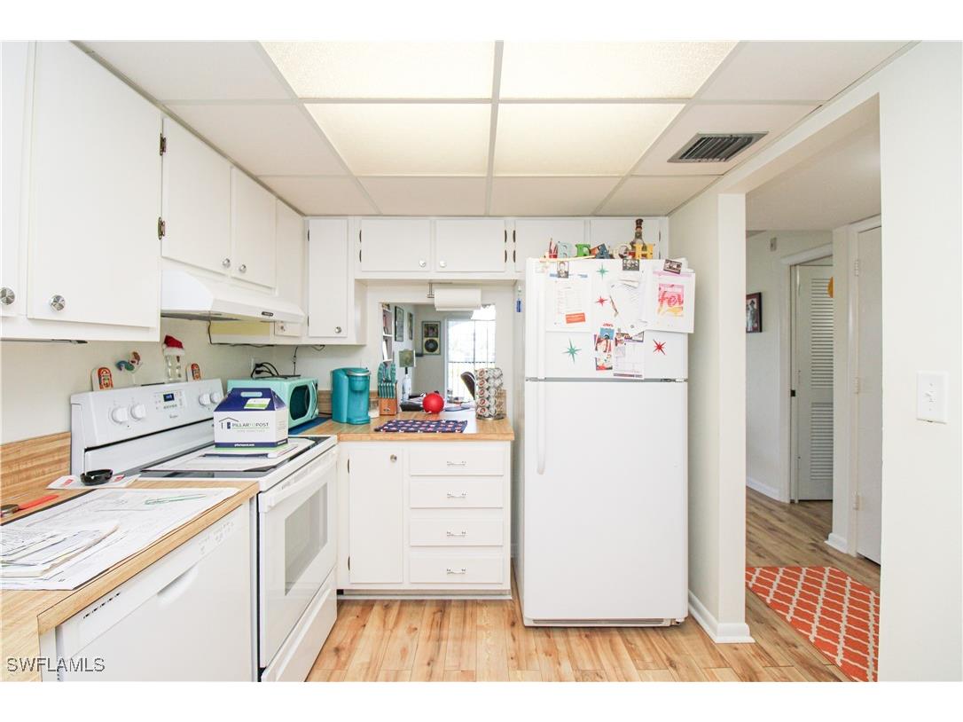 41 High Point Circle S #303 Naples FL 34103 225080326 image11