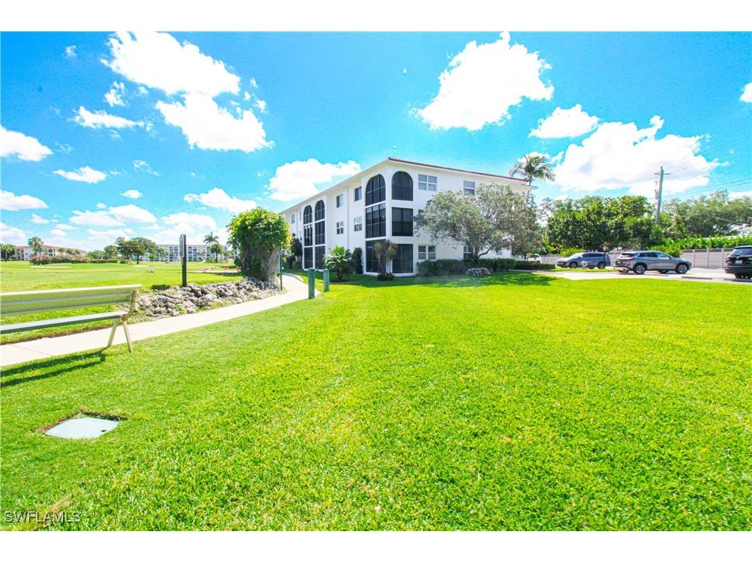 41 High Point Circle S #303 Naples FL 34103 225080326 image2