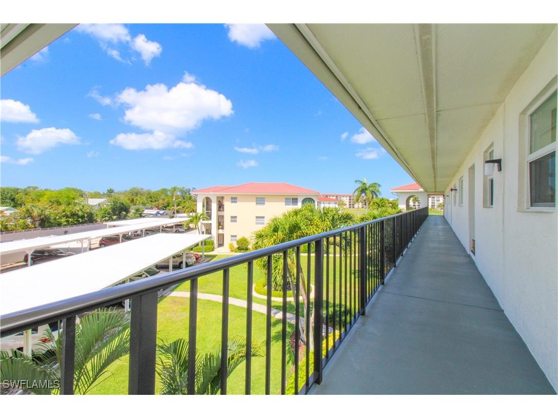 41 High Point Circle S #303 Naples FL 34103 225080326 image31