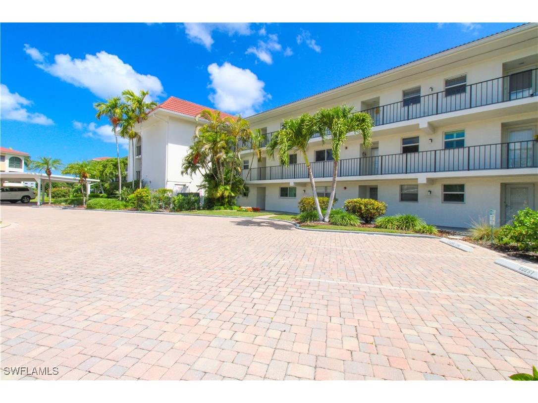 41 High Point Circle S #303 Naples FL 34103 225080326 image38