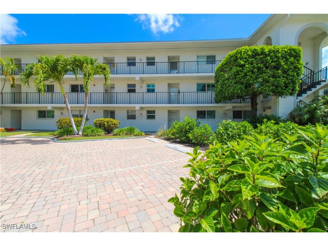 41 High Point Circle S #303 Naples FL 34103 225080326 image39