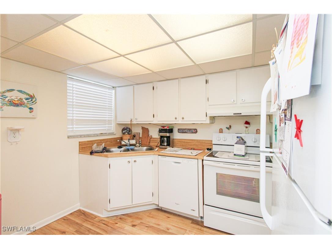 41 High Point Circle S #303 Naples FL 34103 225080326 image9