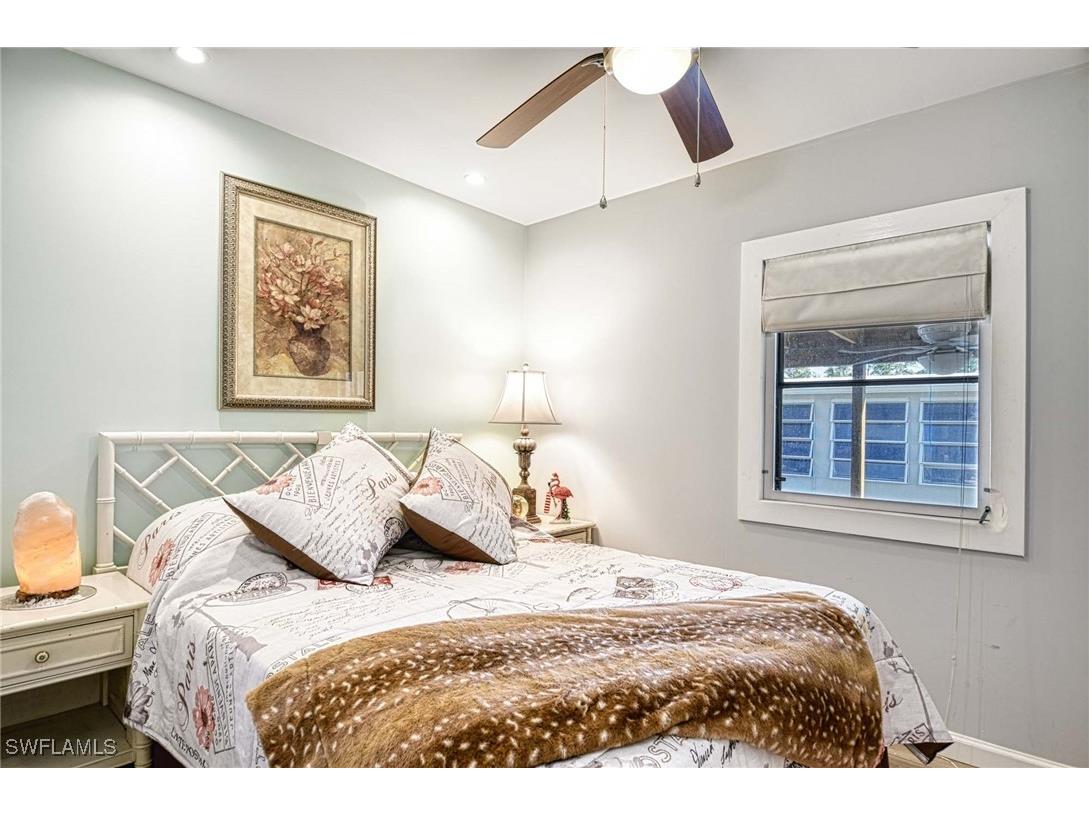 41 Sonderhen Drive Naples FL 34114 225082821 image13