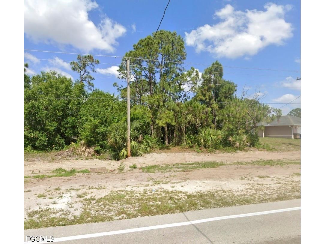 410/412 Bell Boulevard S Lehigh Acres FL 33974 2026017302 image1