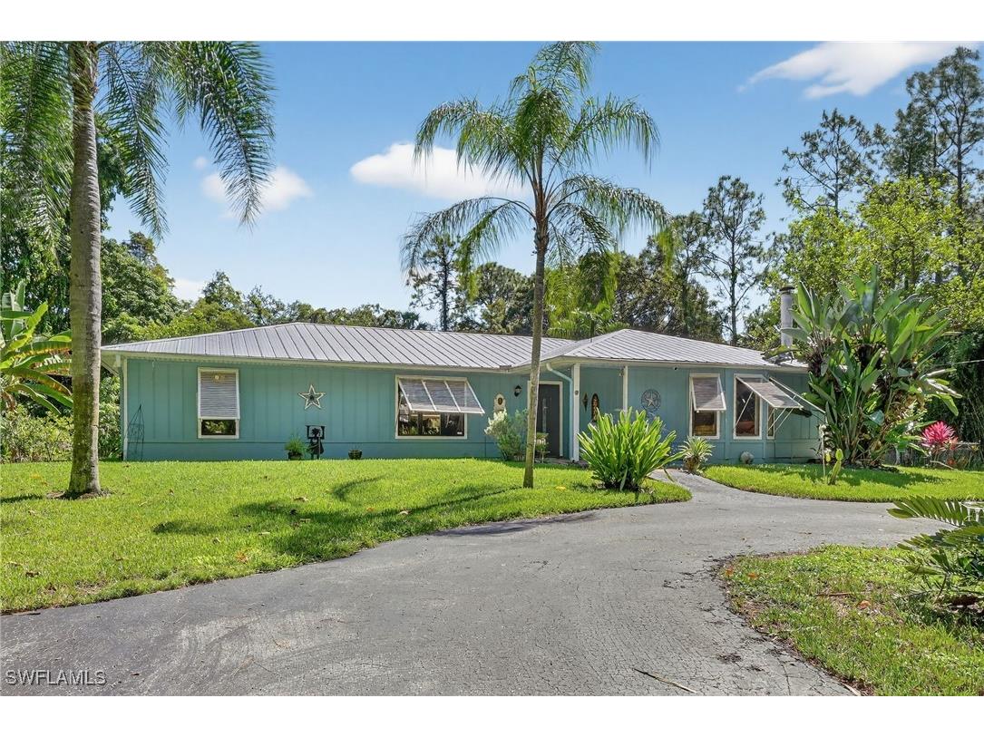 410 6th Street NE Naples FL 34120 225070820 image1