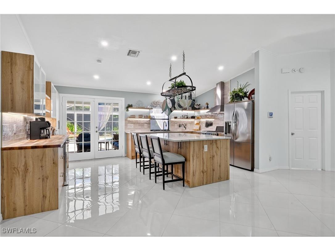 410 6th Street NE Naples FL 34120 225070820 image17