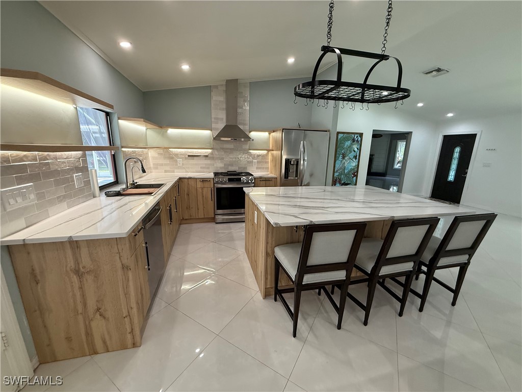 410 6th Street NE Naples FL 34120 225070820 image18