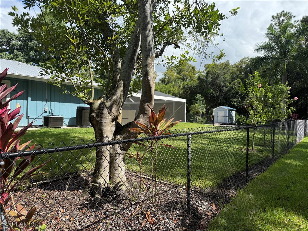 410 6th Street NE Naples FL 34120 225070820 image33