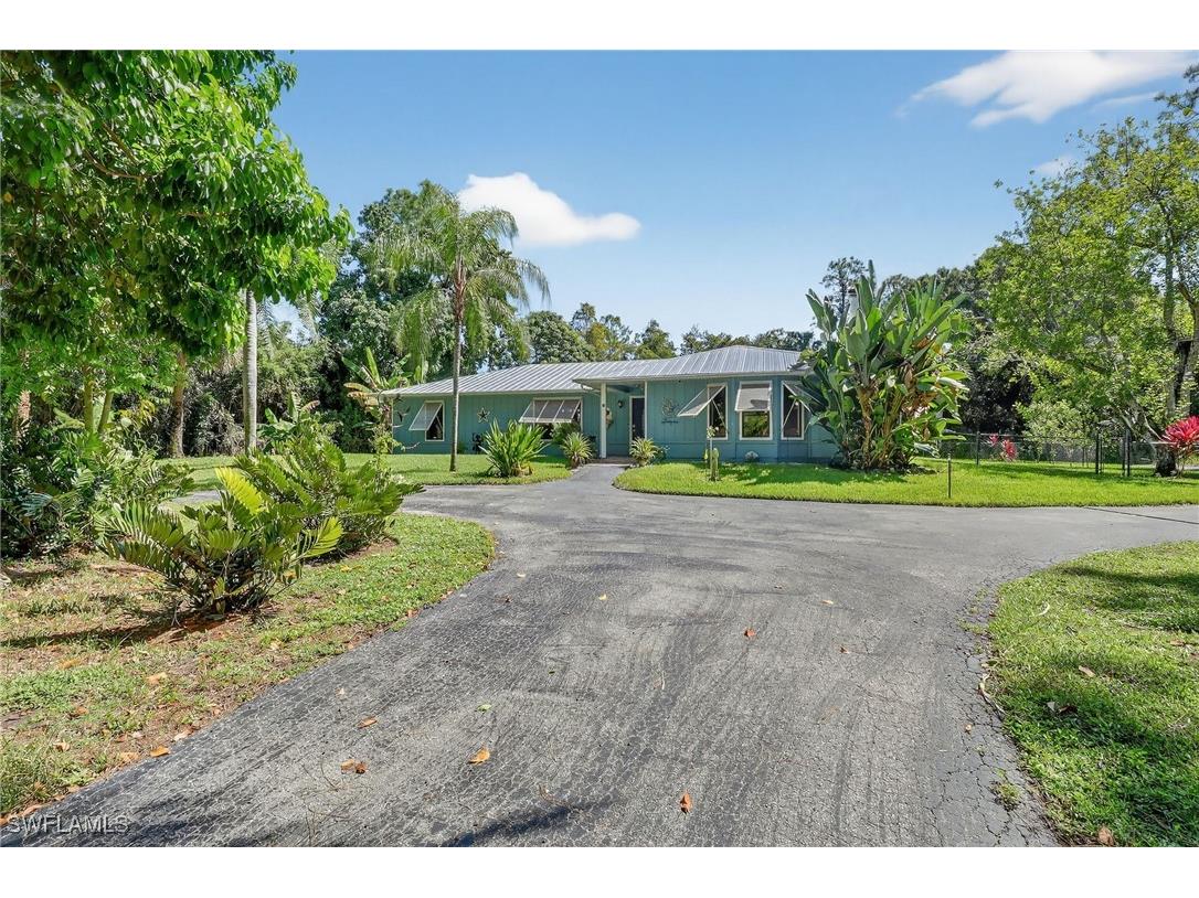 410 6th Street NE Naples FL 34120 225070820 image41