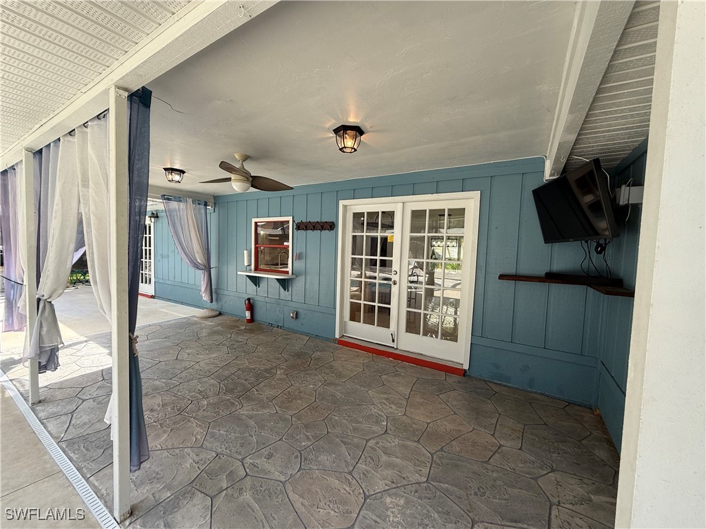 410 6th Street NE Naples FL 34120 225070820 image8