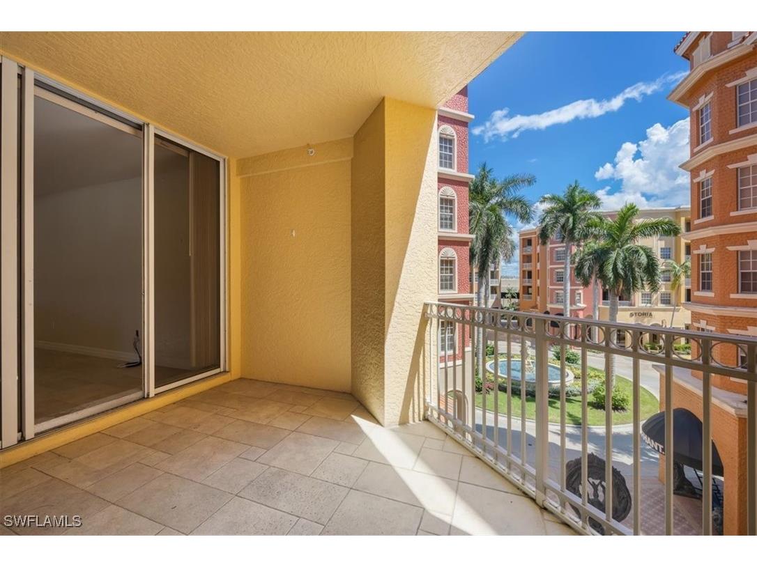 410 Bayfront Place #2309 Naples FL 34102 225072836 image1