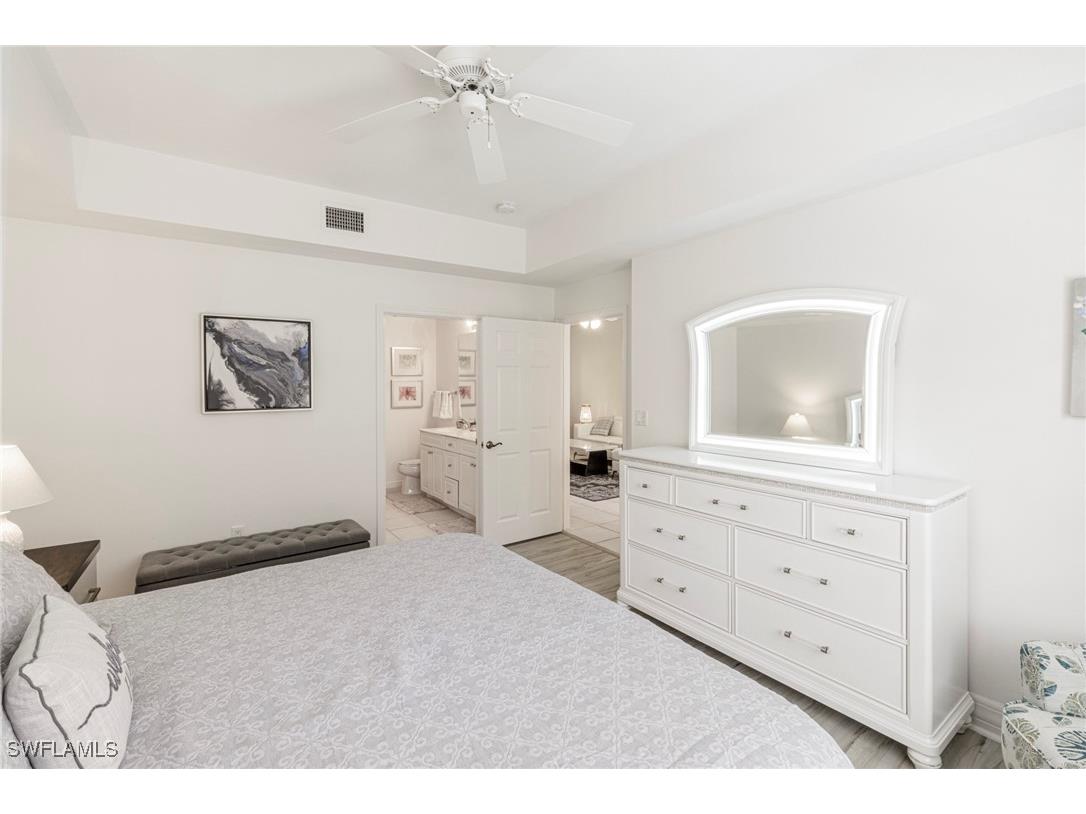 410 Bayfront Place #2204 Naples FL 34102 225048720 image12