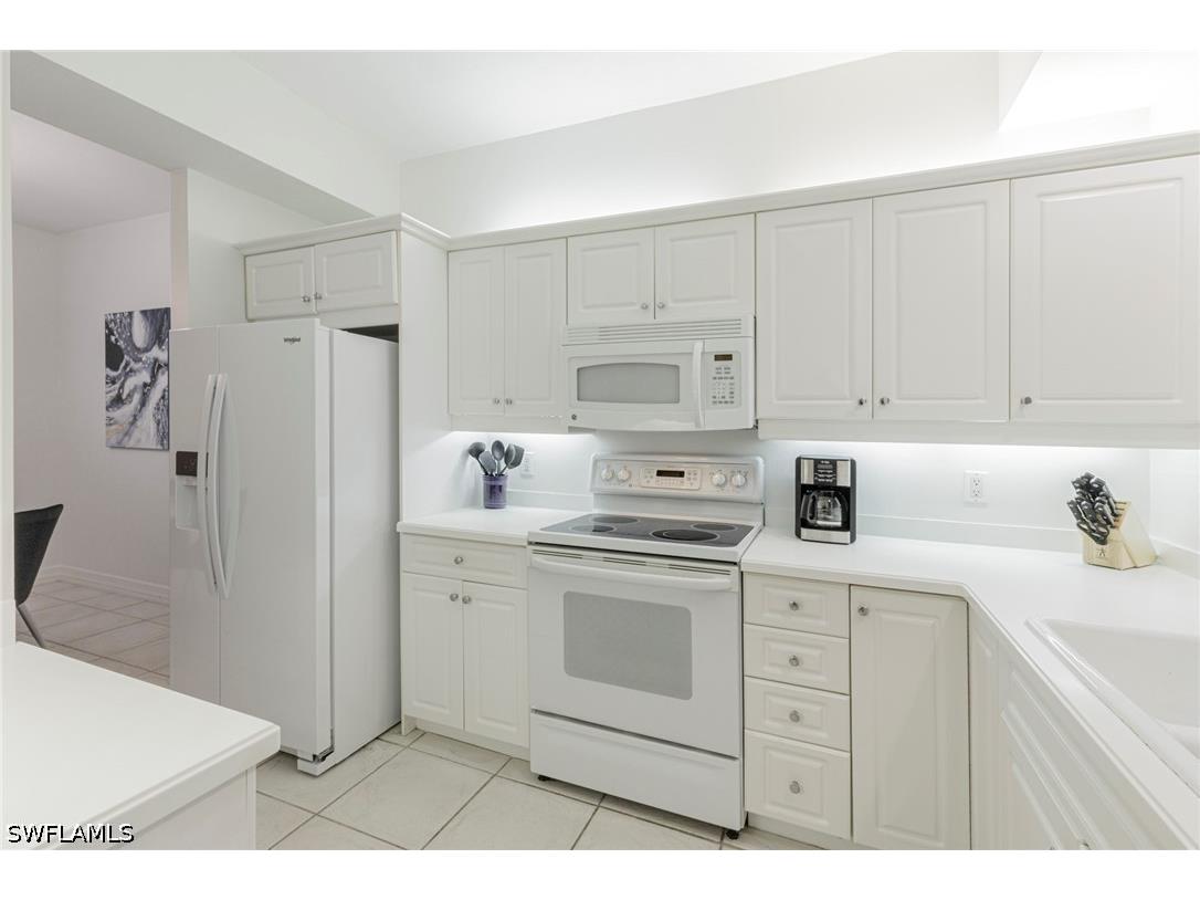 410 Bayfront Place #2204 Naples FL 34102 226017992 image17