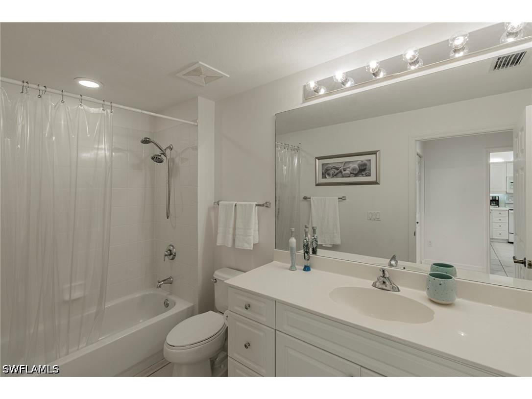 410 Bayfront Place #2204 Naples FL 34102 226017992 image21