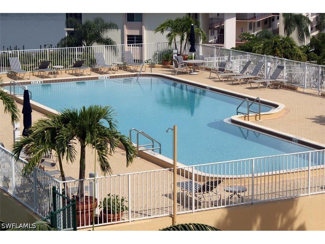 410 Bayfront Place #2204 Naples FL 34102 226017992 image23