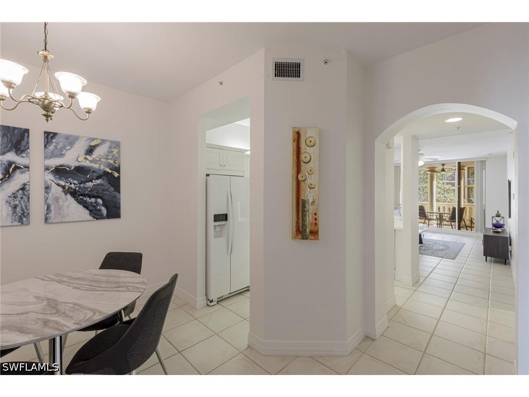 410 Bayfront Place #2204 Naples FL 34102 226017992 image3