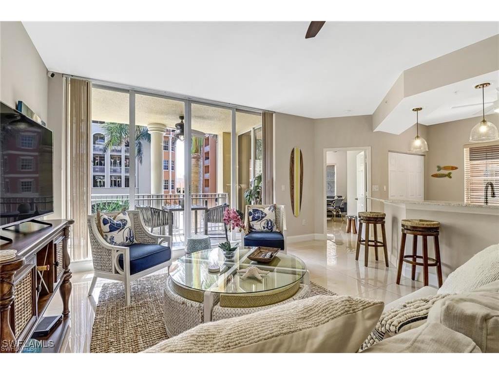 410 Bayfront Place #2208 Naples FL 34102 225076437 image1