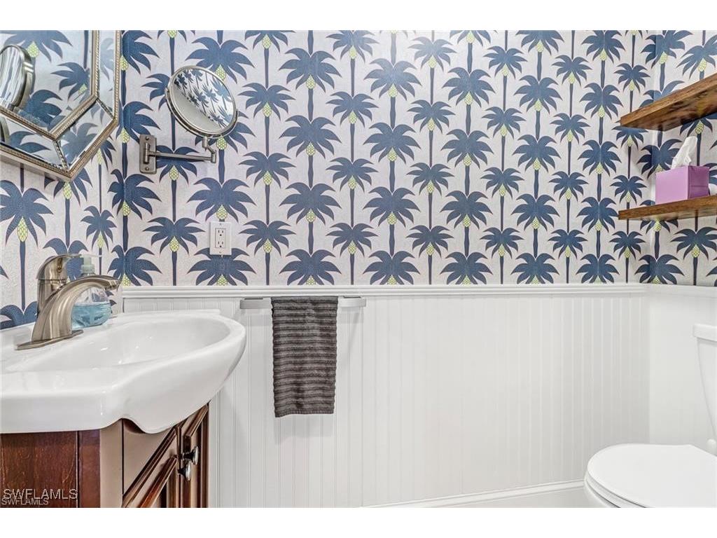 410 Bayfront Place #2208 Naples FL 34102 225076437 image12