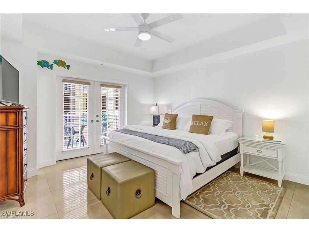 410 Bayfront Place #2208 Naples FL 34102 225076437 image6