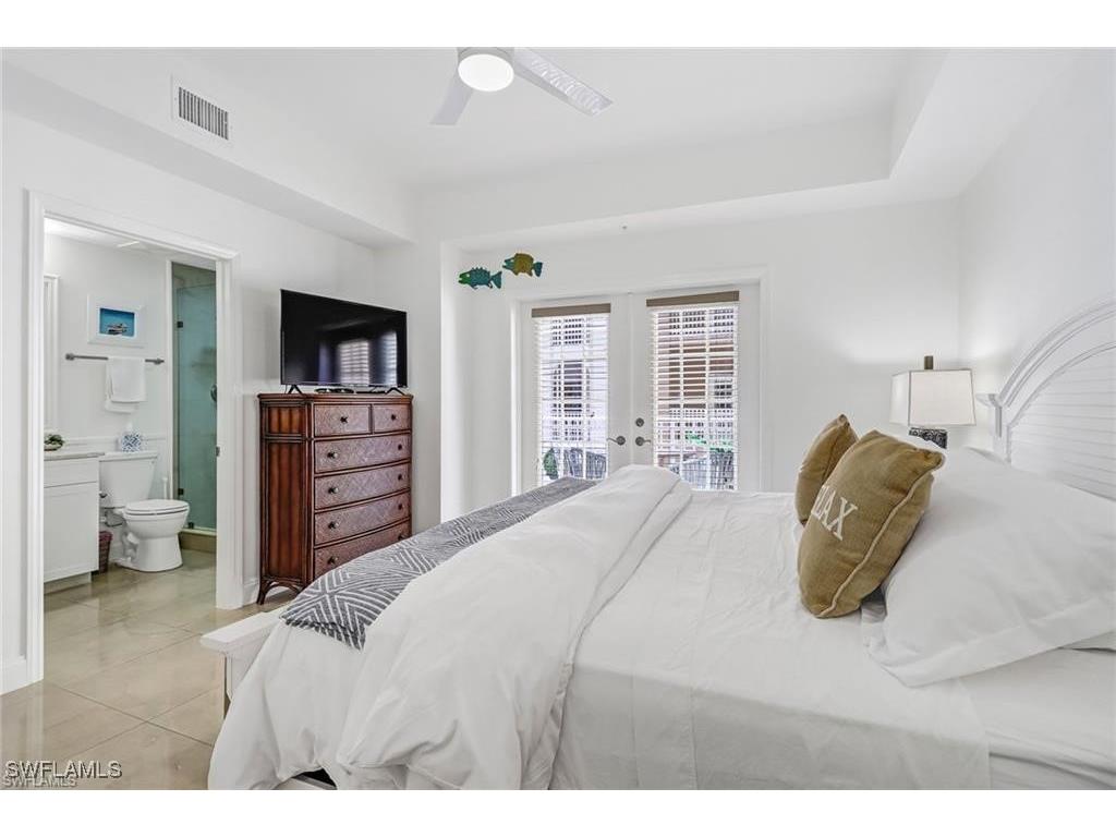 410 Bayfront Place #2208 Naples FL 34102 225076437 image7