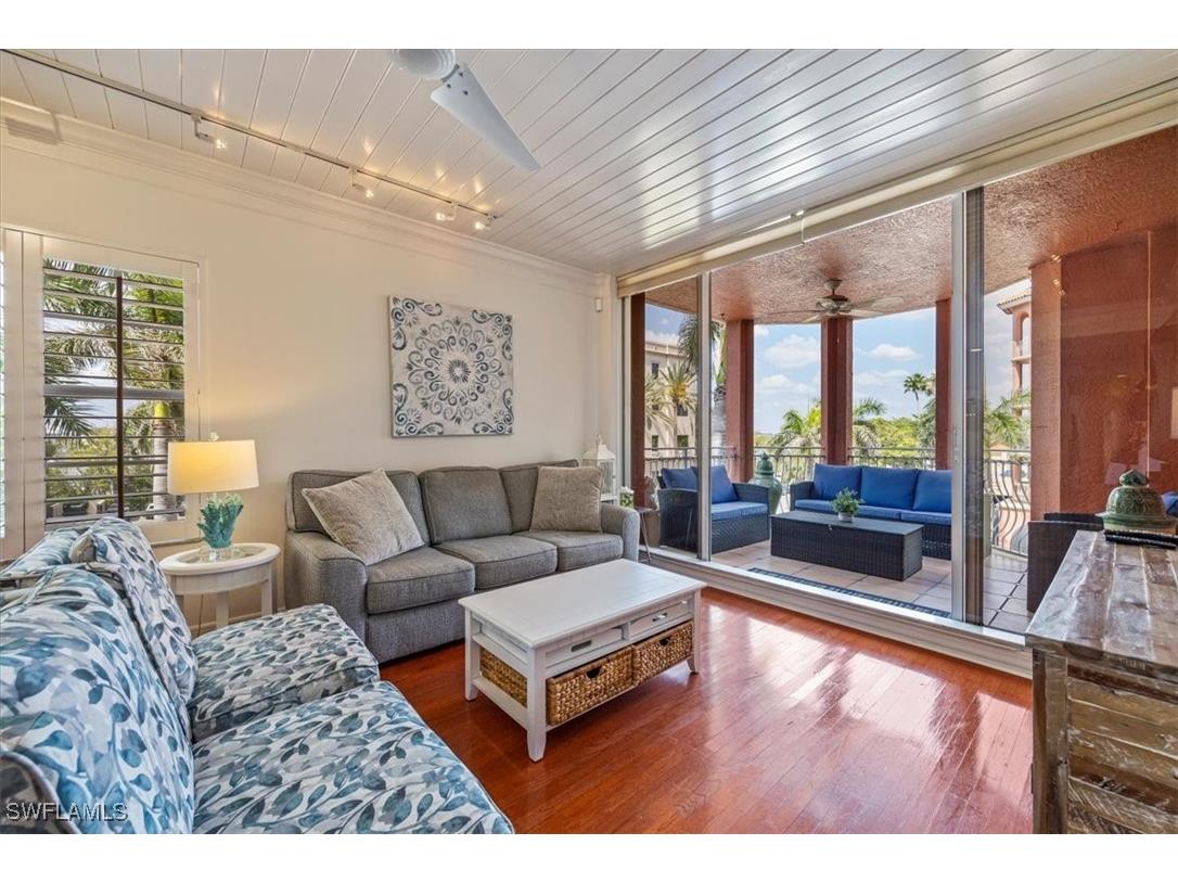 410 Bayfront Place #2301 Naples FL 34102 225070462 image2