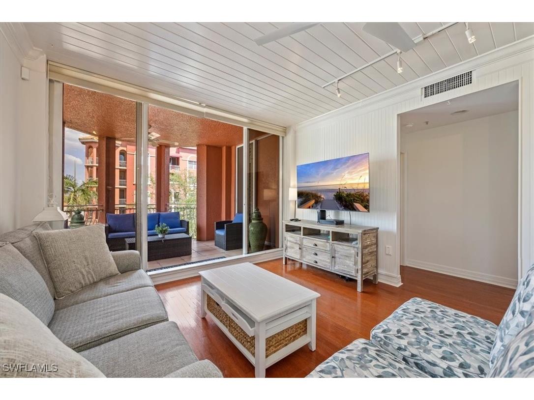 410 Bayfront Place #2301 Naples FL 34102 225070462 image3