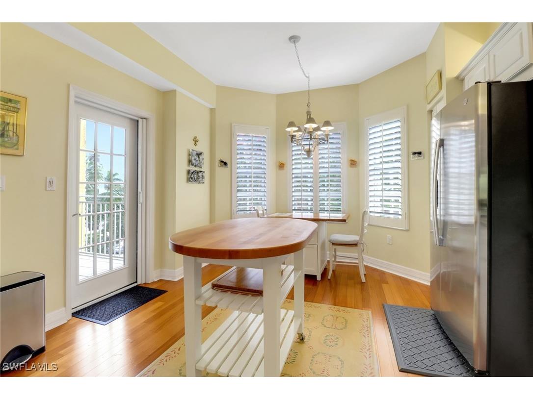 410 Bayfront Place #2303 Naples FL 34102 225018915 image11