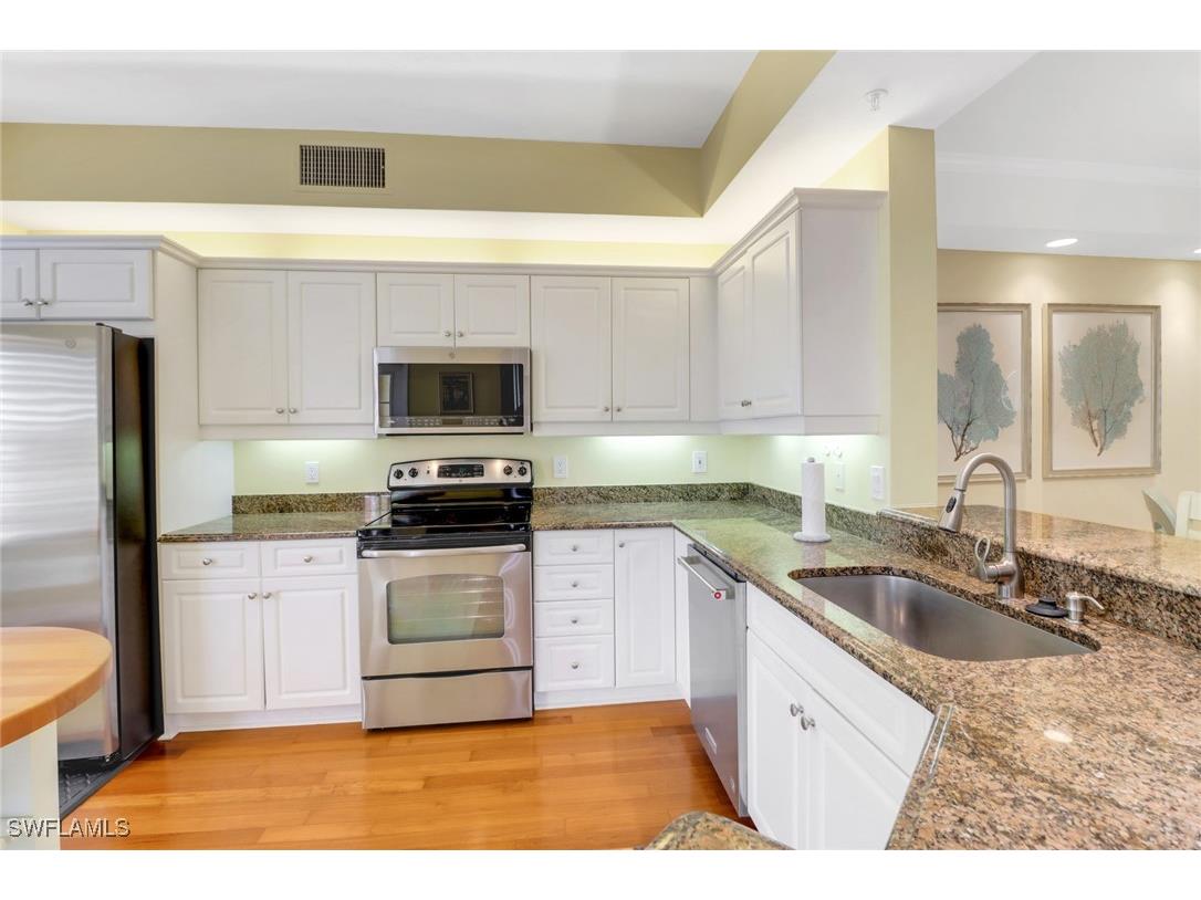 410 Bayfront Place #2303 Naples FL 34102 225018915 image9