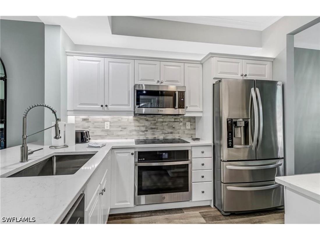 410 Bayfront Place #2307 Naples FL 34102 226022866 image7
