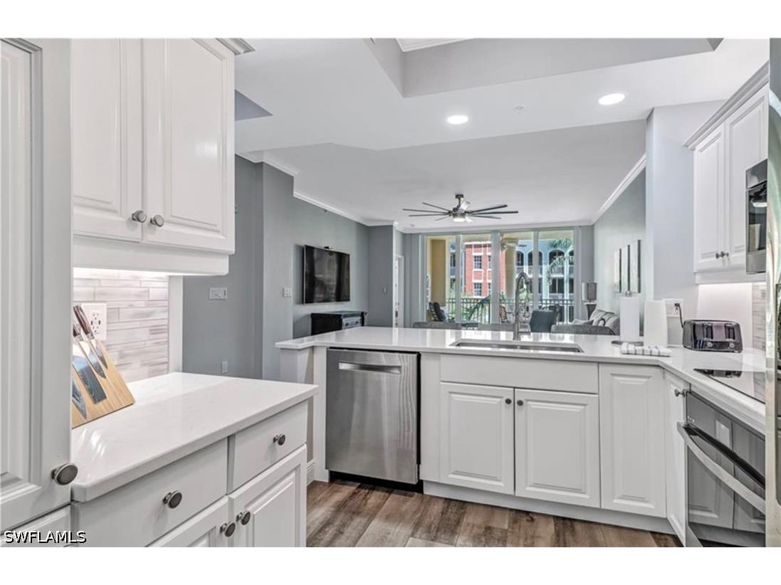 410 Bayfront Place #2307 Naples FL 34102 226022866 image8