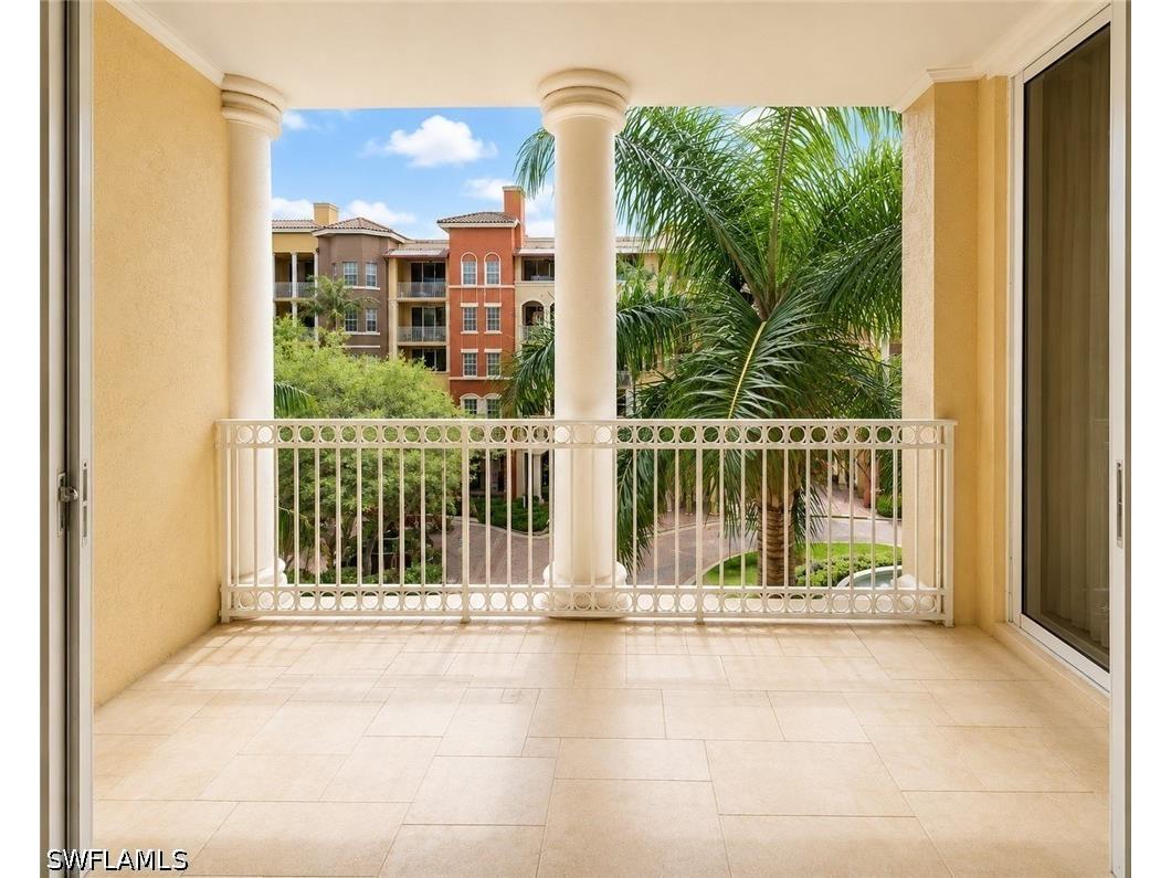410 Bayfront Place #2308 Naples FL 34102 226022580 image1