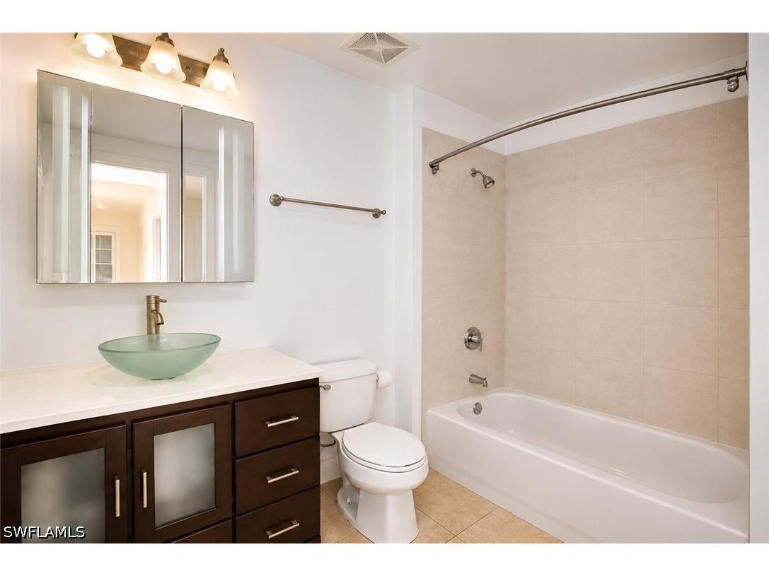410 Bayfront Place #2308 Naples FL 34102 226022580 image8