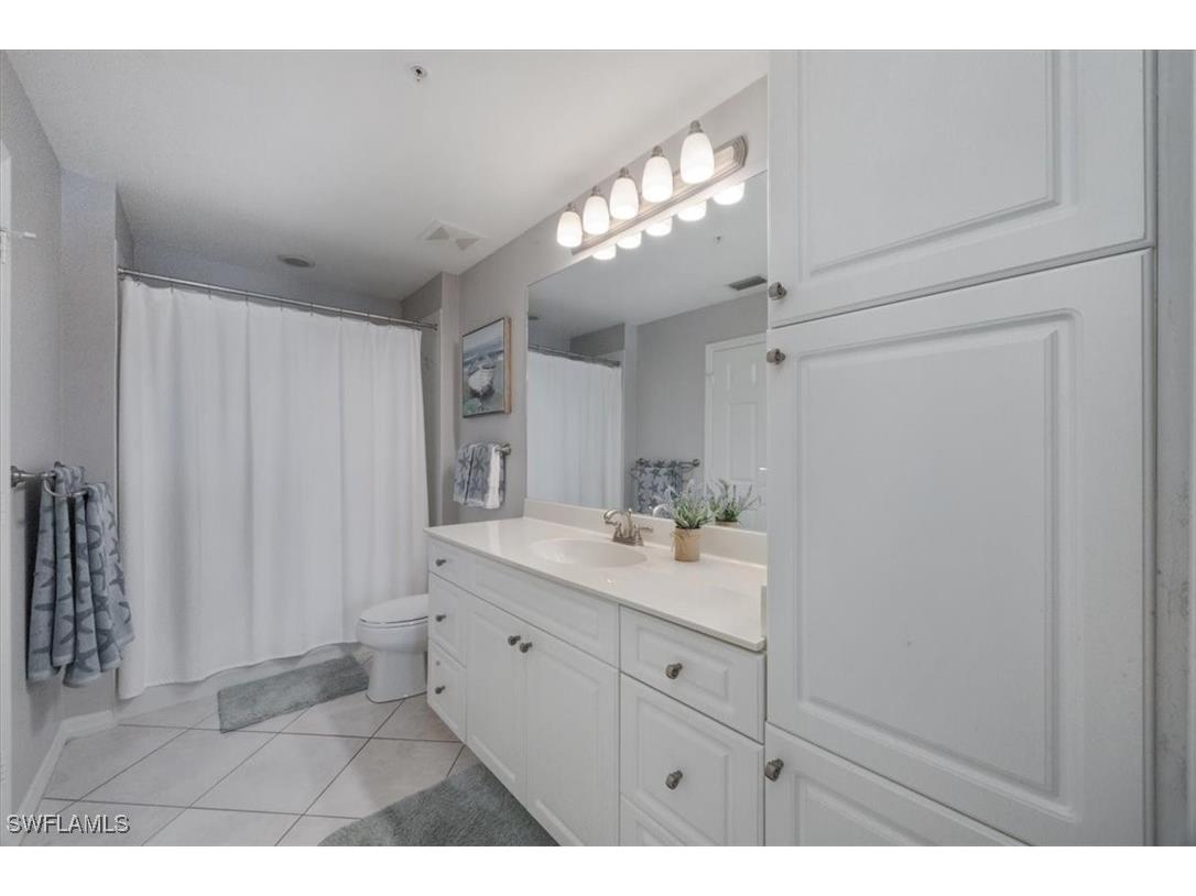 410 Bayfront Place #2403 Naples FL 34102 225078207 image11