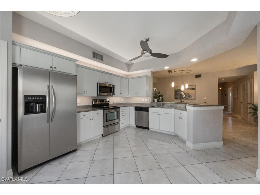 410 Bayfront Place #2403 Naples FL 34102 225078207 image4