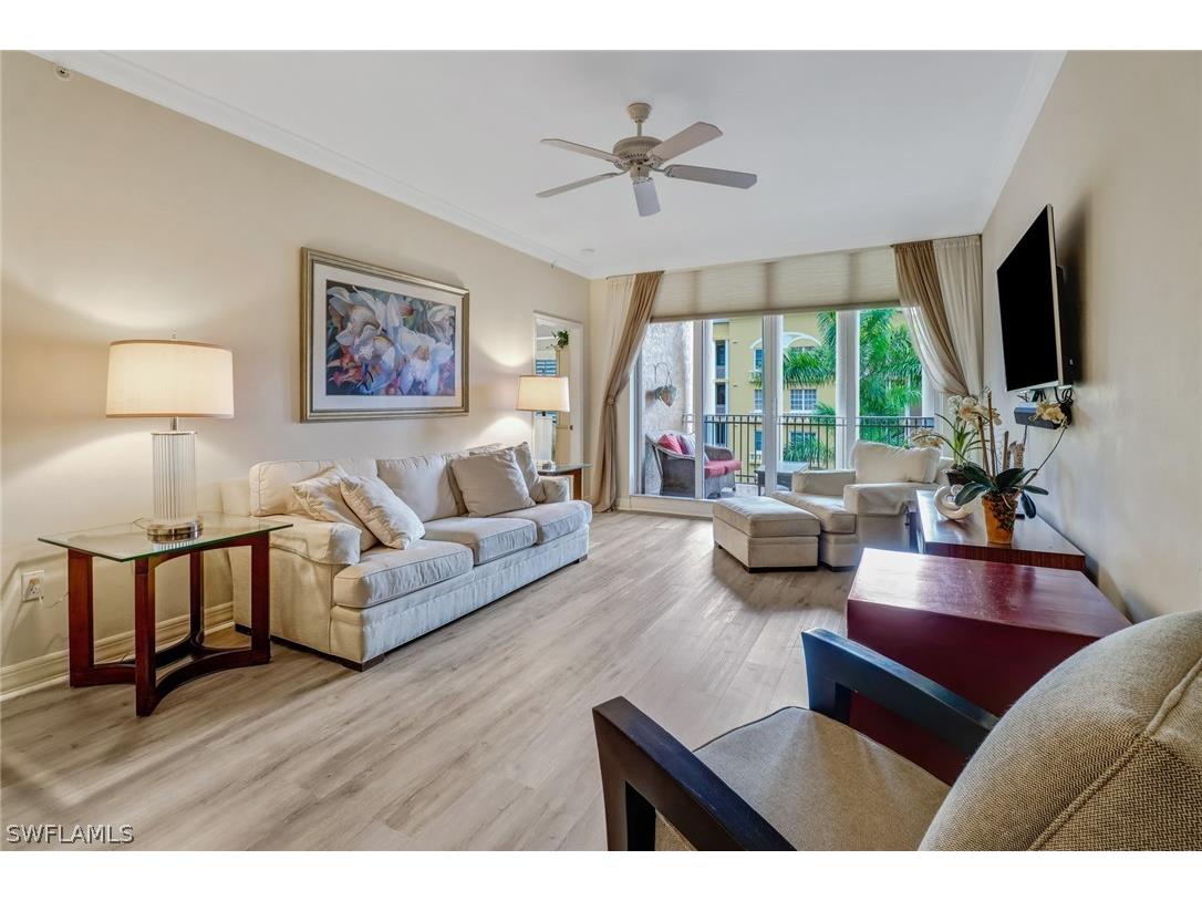 410 Bayfront Place #2405 Naples FL 34102 223001557 image1