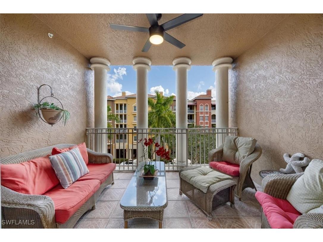 410 Bayfront Place #2405 Naples FL 34102 225070126 image11