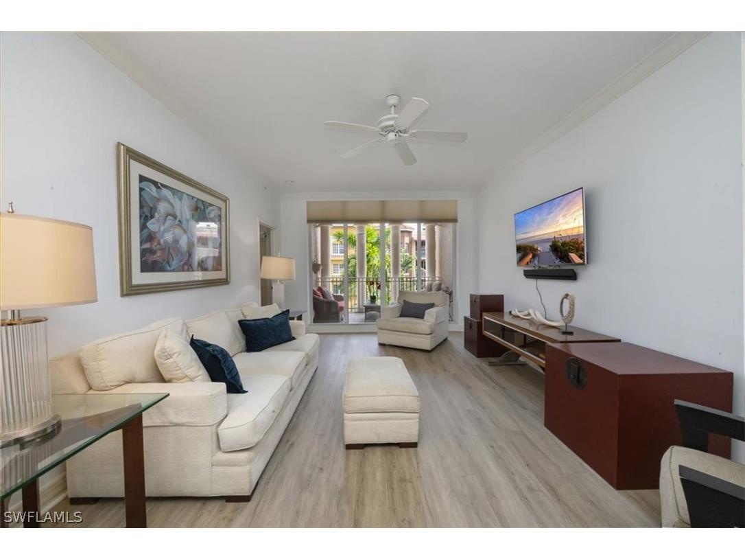 410 Bayfront Place #2405 Naples FL 34102 226007746 image1