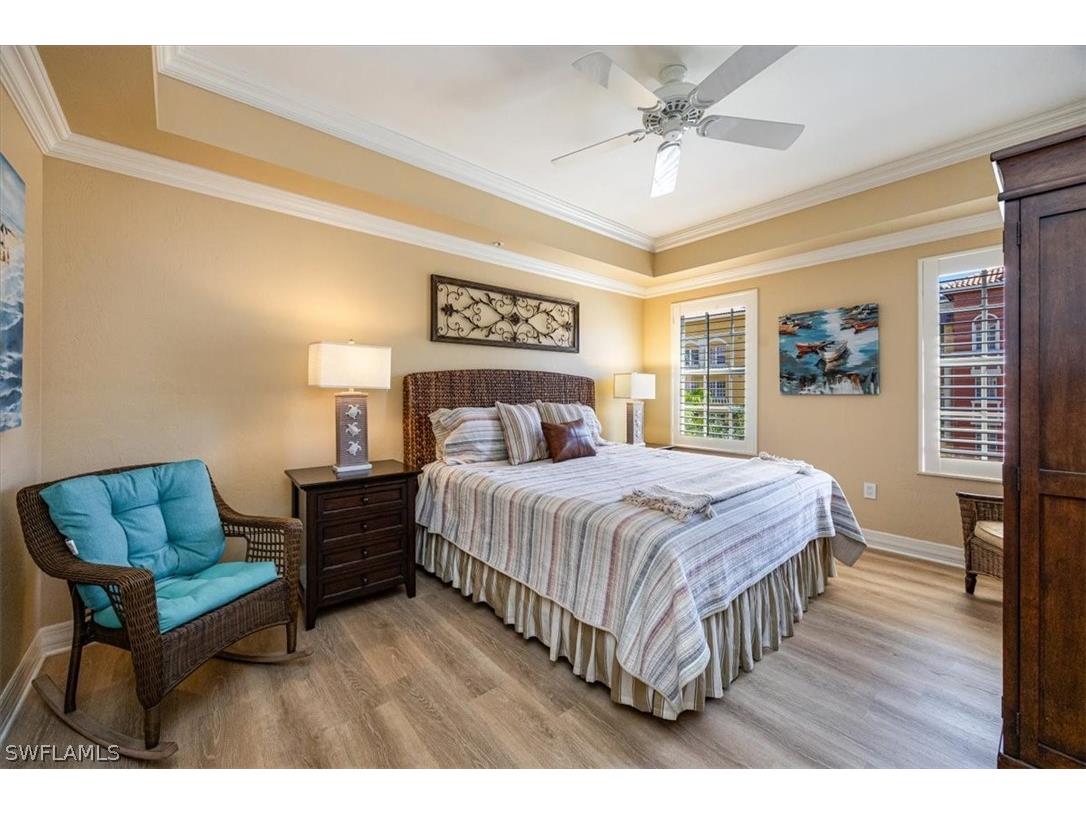 410 Bayfront Place #2407 Naples FL 34102 226007545 image10