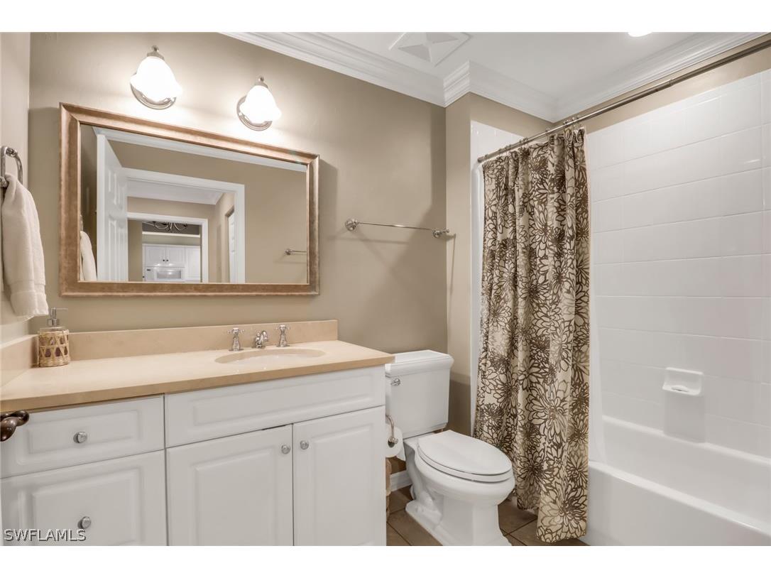410 Bayfront Place #2407 Naples FL 34102 226007545 image15