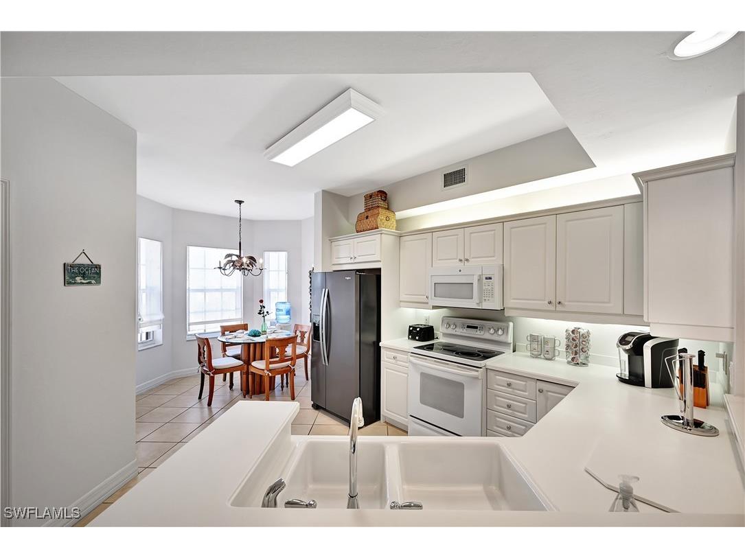 410 Bayfront Place #2409 Naples FL 34102 225063858 image7