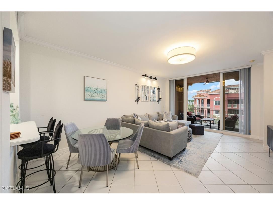 410 Bayfront Place #2502 Naples FL 34102 225066807 image1