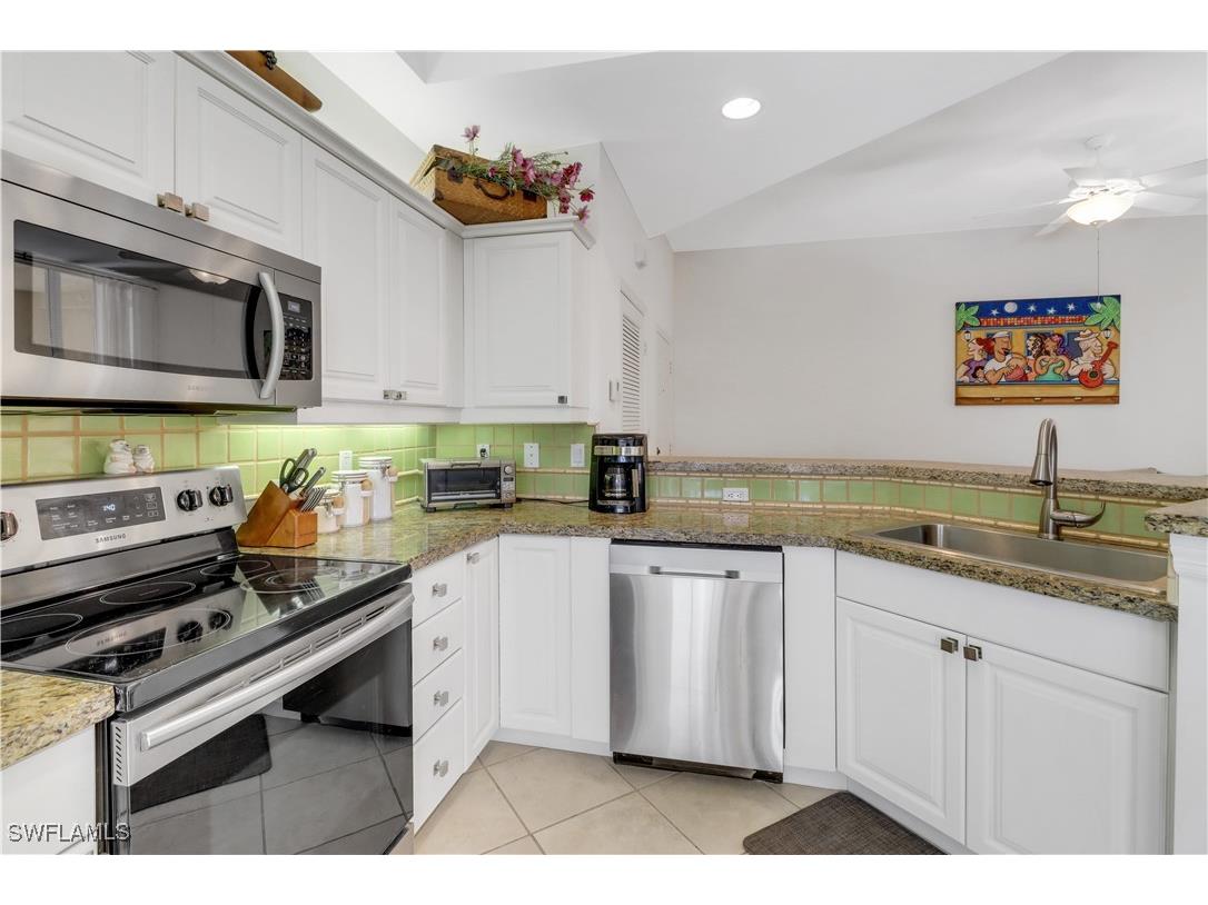 410 Bayfront Place #2509 Naples FL 34102 225075298 image3