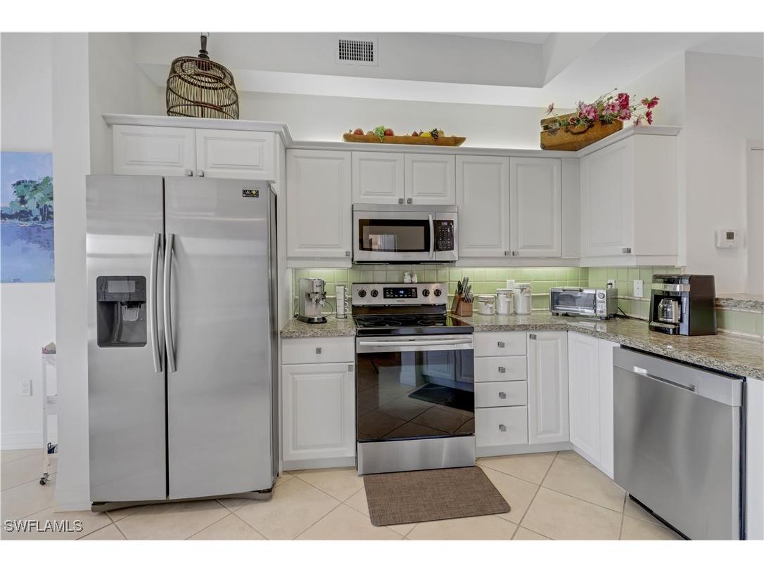 410 Bayfront Place #2509 Naples FL 34102 225075298 image4