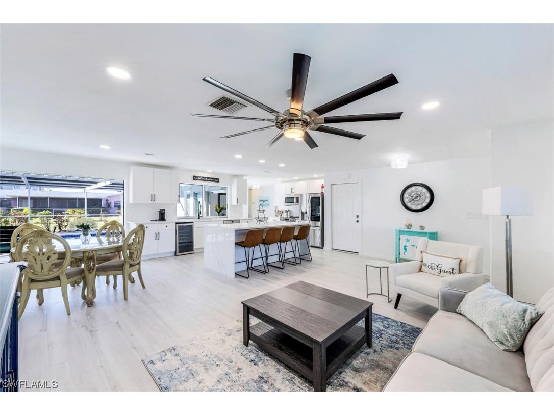 410 Coral Drive Cape Coral FL 33904 223056840 image1