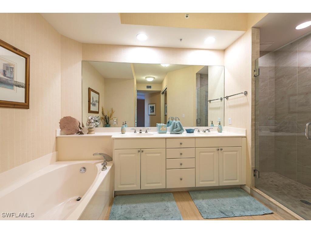 410 Flagship Drive #806 Naples FL 34108 225081778 image8