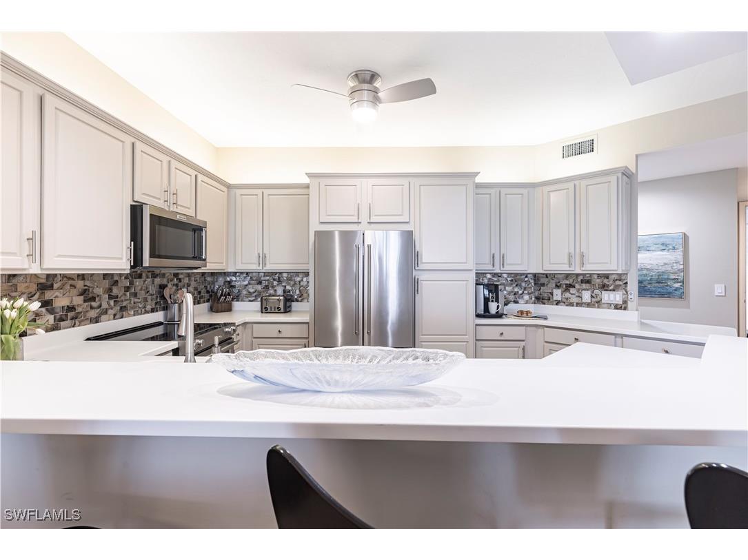 410 Flagship Drive #302 Naples FL 34108 225069078 image6