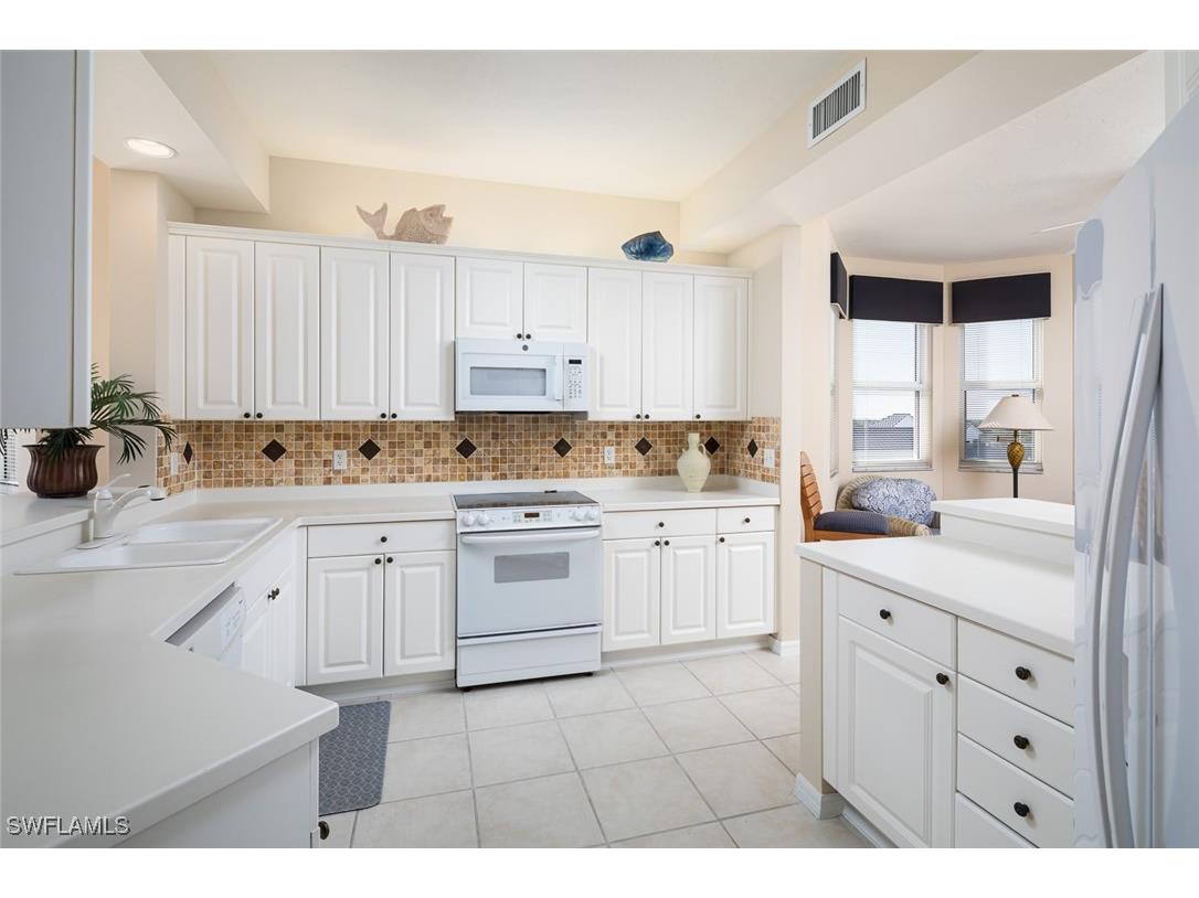 410 Flagship Drive #806 Naples FL 34108 225073947 image10