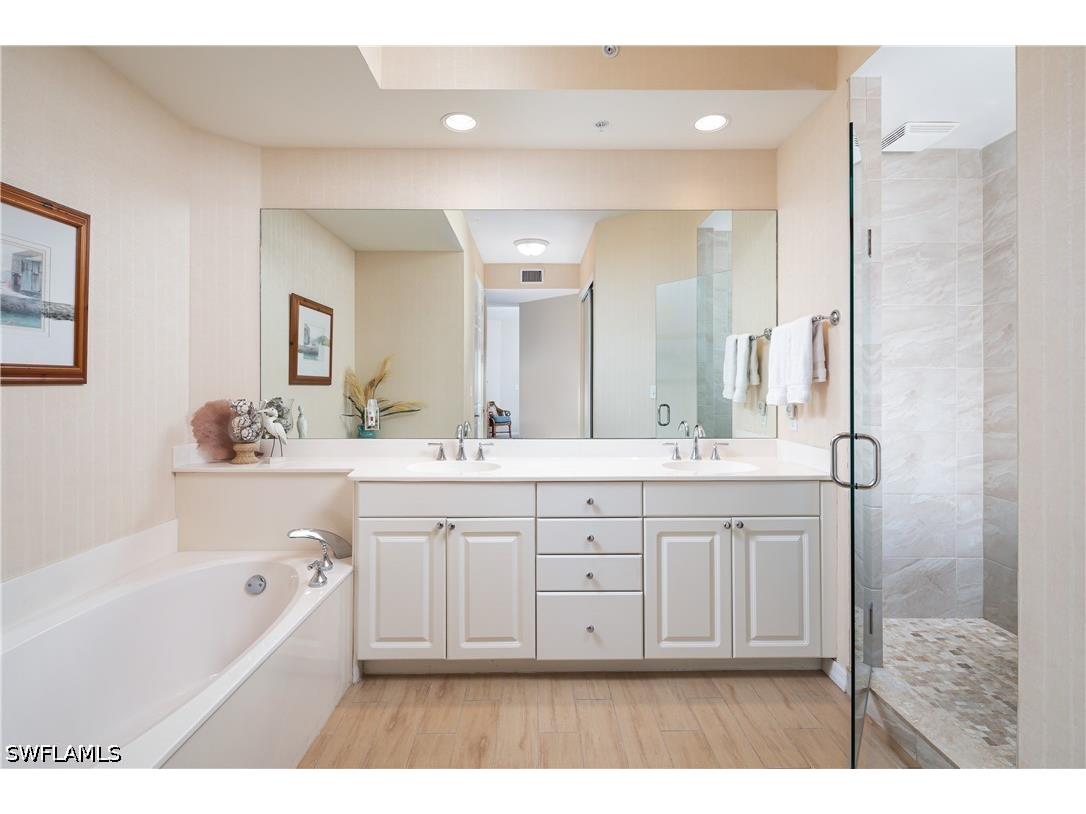 410 Flagship Drive #806 Naples FL 34108 226013624 image2
